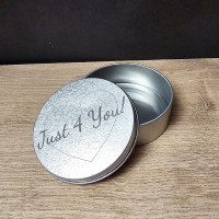 Kleine Dose aus Aluminium